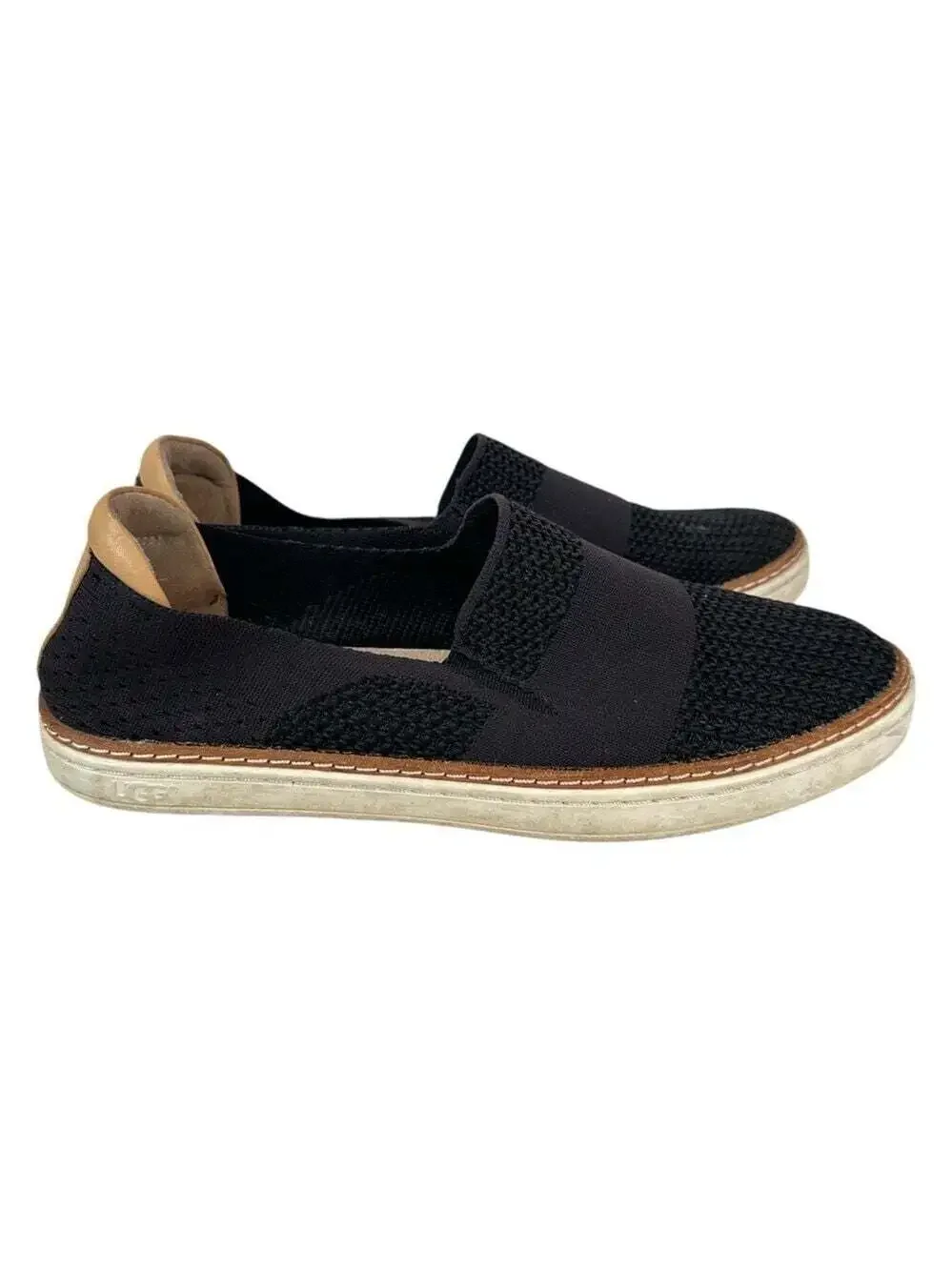 UGG Sammy Trainer Black Slip On Sneakers Size 8 Knit Comfort Casual Athleisure